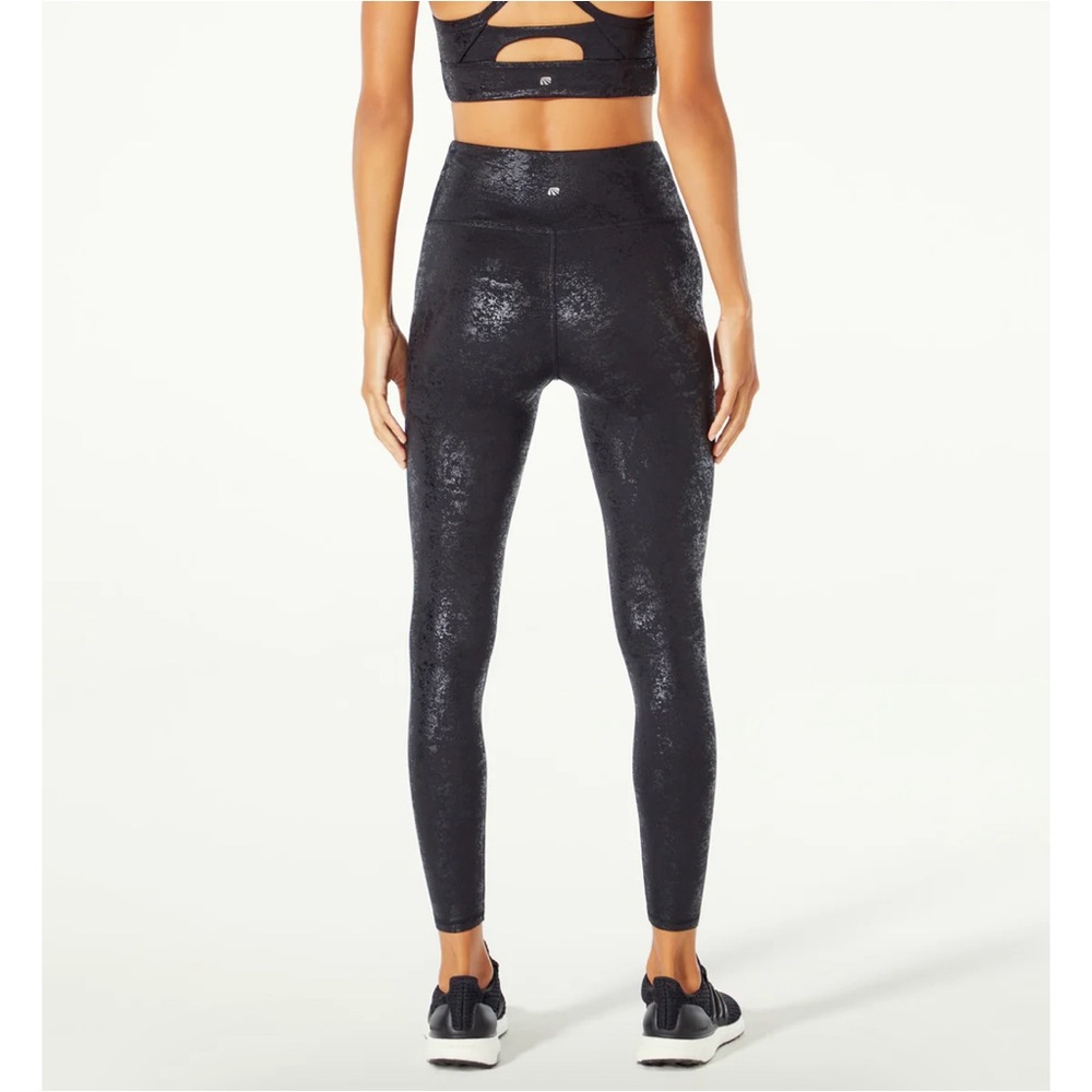 NWT Marika 25” Concrete Wash Foil Black M